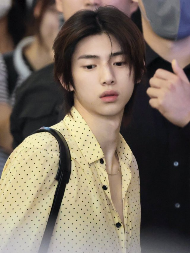 yuzungchu's tweet photo. We stand shoulder to shoulder for the truth. We stand firmly with JUHOON demanding JJUSTICE and genuine backing because his artistic momentum is JJUNSTOPPABLE.

JUHOON WAITS FOR TRUTH

#WereHereForJUHOON
#주훈의_재능을_소중히_여겨라 https://t.co/78oAqojNQa
