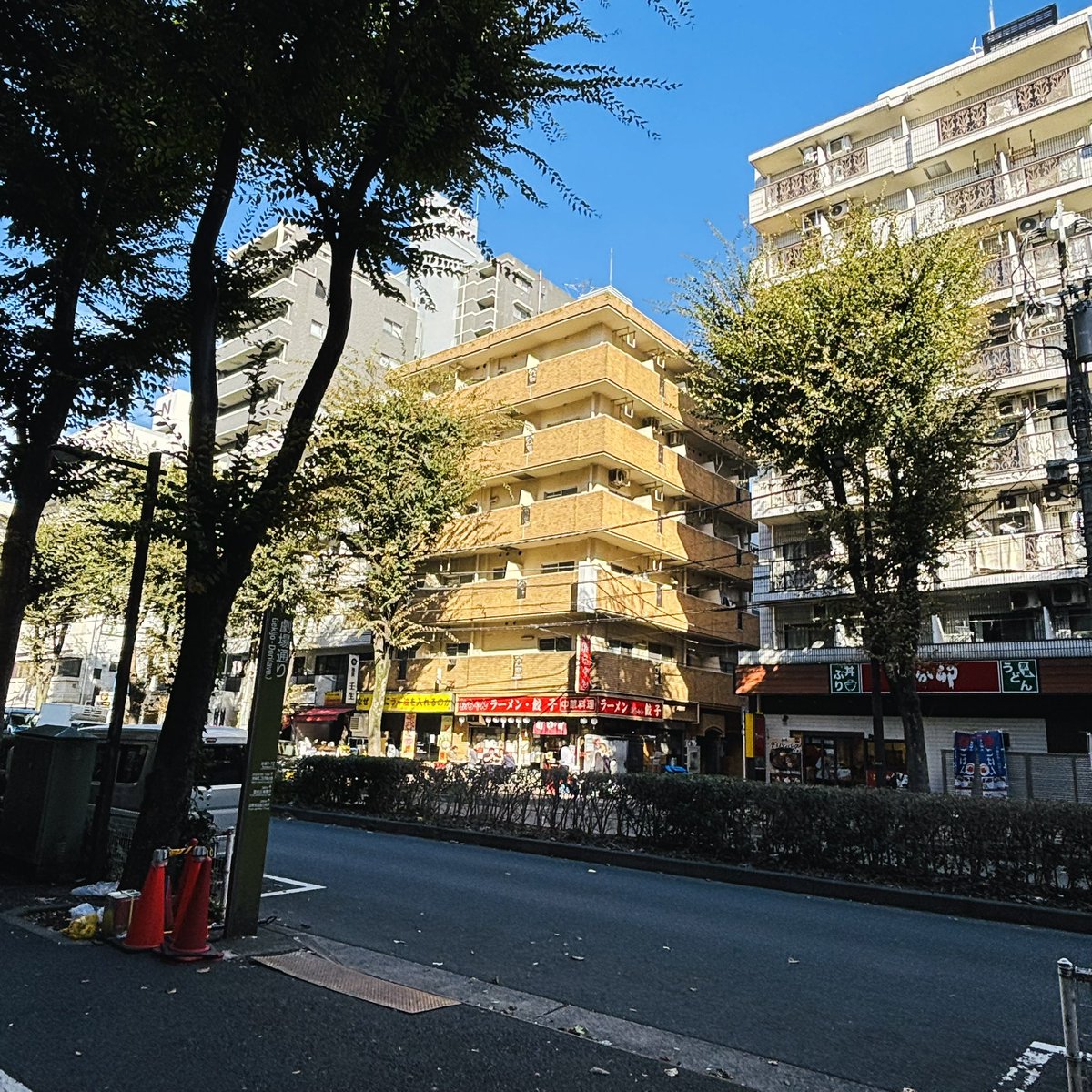 50hk50's tweet photo. 池袋 某メンエス🍜
とにかく激Mのアラフォー店員さんに出迎えられ、入店から距離近くそのまま仕込みへ。こちらのテイスティングはすべてウェルカムの何でもあり。色々楽しませていただき最後は🍺ビールで完食🚀お腹一杯も店員さんからのリクエストでおかわり🍺まで。もはや🍜ではない。
90m1.8 満足度★★★★