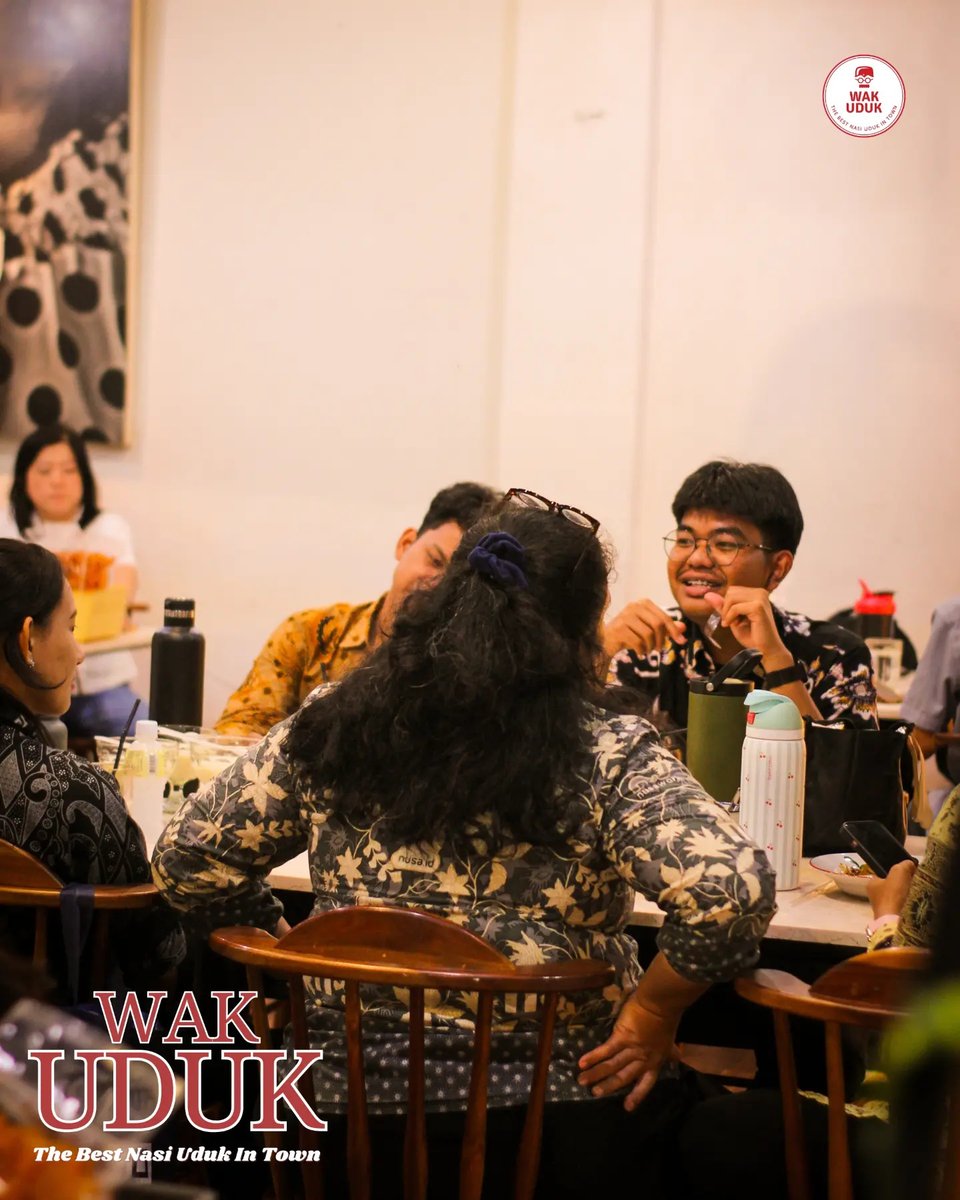 MuPCT5's tweet photo. Makan enak makin seru kalau dinikmati bareng keluarga atau teman. Yuk, rasakan serunya makan di Wak Uduk! Buka setiap hari, 10. 00–22. 00, Komp. Multatuli Indah Blok B53–54, Medan. https://t.co/lpb5RYPNra