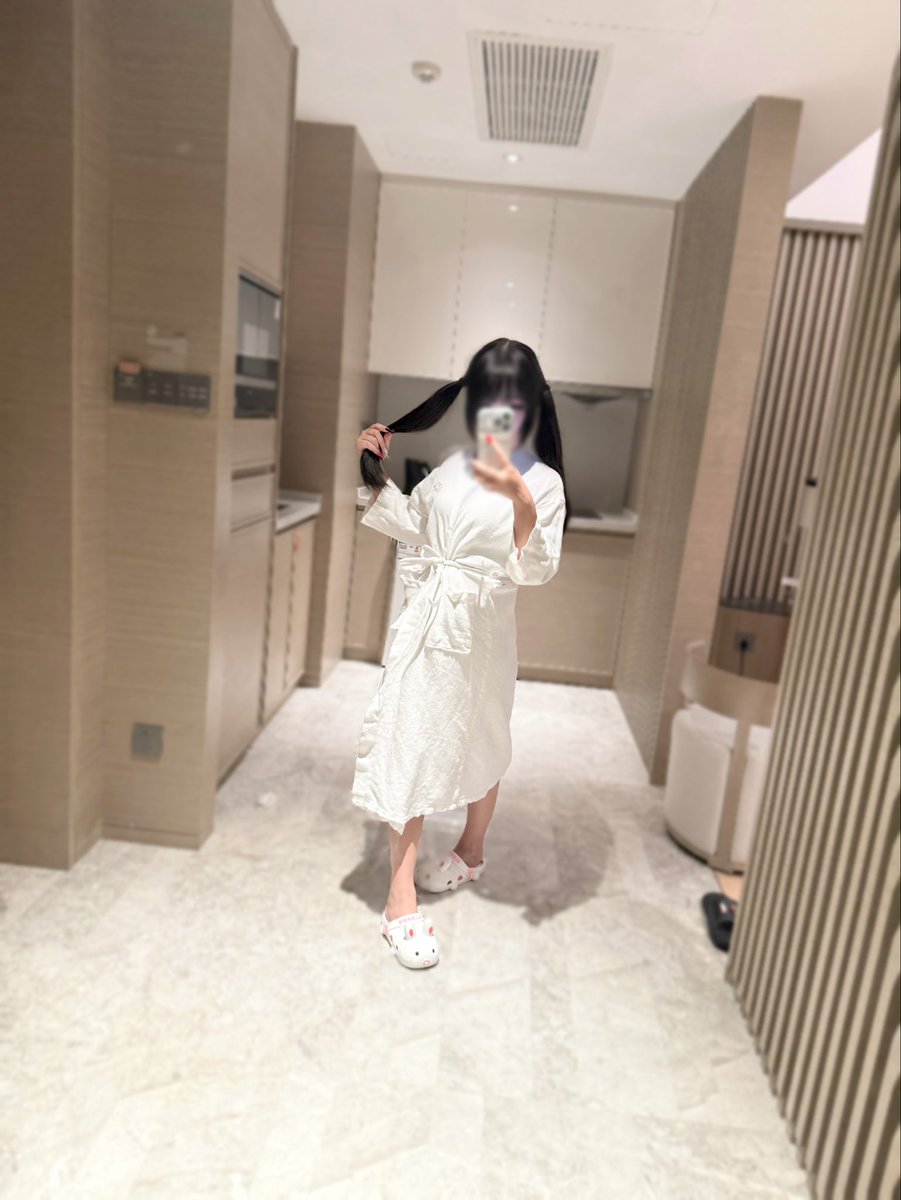 Xzmz030sama's tweet photo. 听话的狗奖励妈妈的脚汗喝 #s #女性崇拜 https://t.co/LRFzYvLKr0