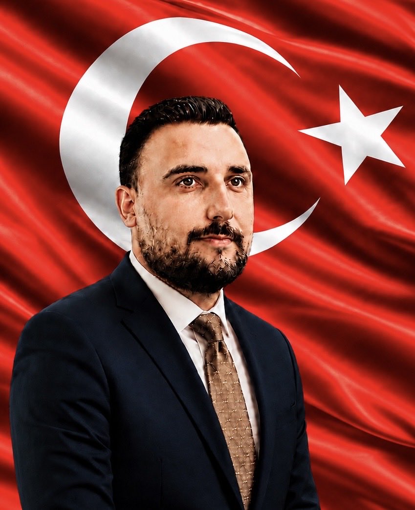 AliErogllu's tweet photo. KAMUOYUNA SAYGIYLA DUYURULUR

İYİ Parti Şanlıurfa İl Başkanı olarak görevimin başındayım.

Genel Merkezimizin siyasi çizgisi ve partimizin ilkeleri doğrultusunda, teşkilatımızla birlikte çalışmalarımızı aynı kararlılık ve sorumluluk bilinciyle sürdürmekteyiz.

Asılsız haberlere, gerçeği yansıtmayan iddialara ve spekülasyonlara itibar edilmemelidir. Siyasi mücadelemiz üzerinden oluşturulmak istenen algılara rağmen, bizler enerjimizi tartışmalara değil, Şanlıurfa’ya, teşkilatımıza ve milletimize hizmet etmeye harcamaya devam edeceğiz..

ALİ EROĞLU 
İyi parti Şanlıurfa il başkanı 🇹🇷

@MDervisogluTR @iyiparti @iyipartiurfa