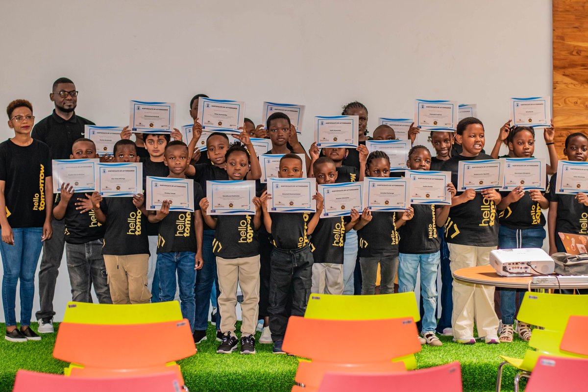 mubasmw's tweet photo. MUBAS Innovation Hub graduated 37 innovators who completed the Hello Tomorrow Digital Skills Programme.

Read more on : https://t.co/7kUqSHfQ6S

#MUBASHuwa
#JoinMUBAS
#TheHomeofInnovation
#Innovate #Create #Generate https://t.co/EWo8hVNs8U