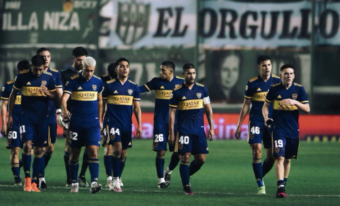 Velasquista_'s tweet photo. Boca ahora: NOOOOO Flores que subis a Instagram!!!😡😡 vamos a jugar otra final que paja 
Boca hace unos años: Bueno hoy juegan los pibes porque estan los jugadores presos en Brasil https://t.co/QO7iPc5qwR