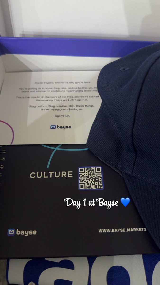 QingTheCreator_'s tweet photo. Day 1 @baysemarkets 💙 https://t.co/xsHWlA7s9C