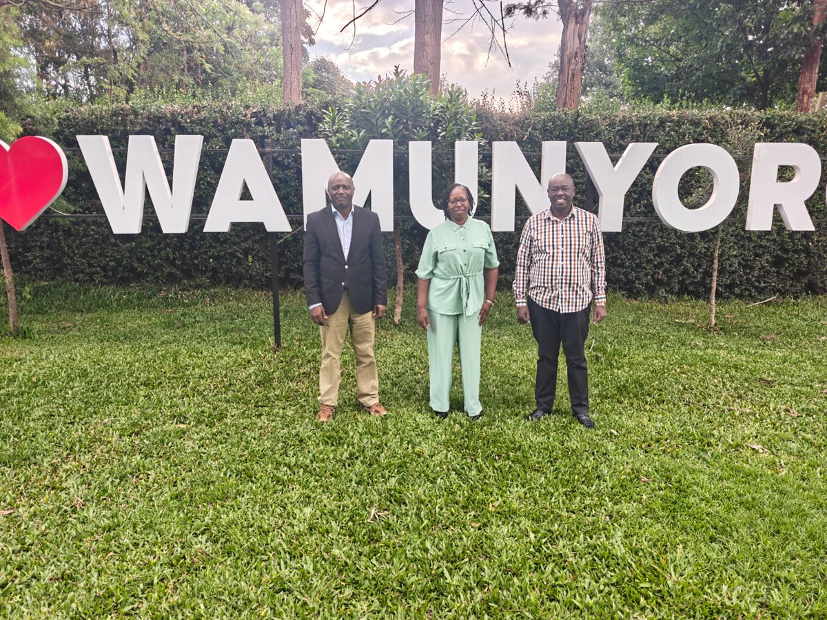 rigathi's tweet photo. Today, at Wamunyoro Residence, I was pleased to receive Ambassador Peter Munyiri, who paid me a courtesy call.

Economist Peter Munyiri has served as Kenya’s Ambassador to India and has informed me of his decision to return home to serve the people of Nyeri County as its 5th Governor.

He has aligned himself with the wishes of the people of Nyeri and will seek the position under the @DCP_Democracy.

I have welcomed him to the party, assured him of free and fair nominations, and encouraged him to popularize himself on the ground in preparation for the party primaries to be held in late March next year.

The future is Green.