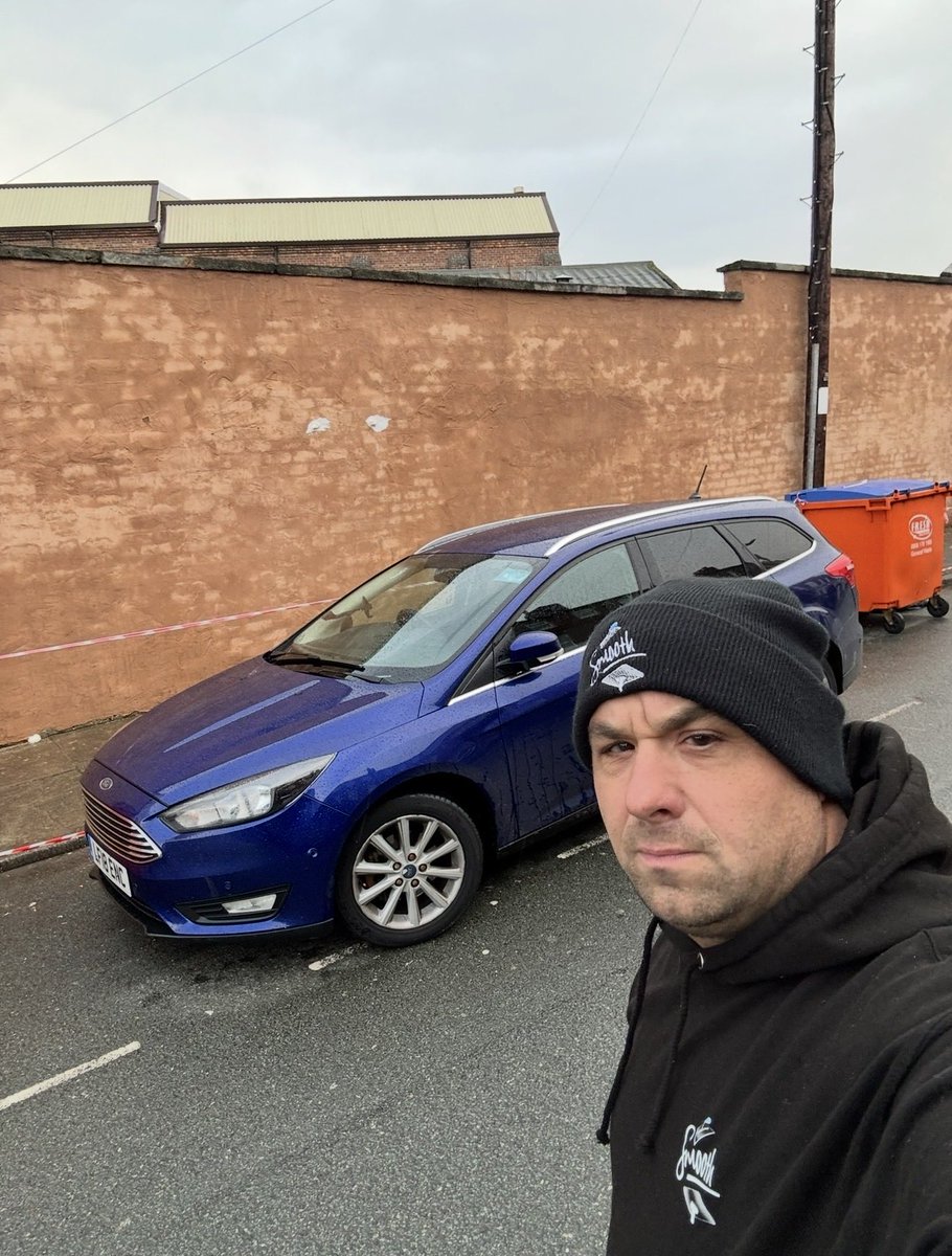 _smooth46's tweet photo. @83boabobski @TRobinsonNewEra Here’s another angle 🤣🤣🤣🤣😩 https://t.co/oibhl6gbJd