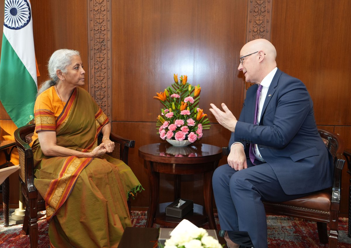 ScotGovFM's tweet photo. FM @JohnSwinney met India’s Commerce and Industry Minister @PiyushGoyal Finance Minister @nsitharaman and Minister of State for Commerce and Industry @JitinPrasada in Delhi.

@scotgov research suggests Scotland-India trade opportunities could exceed £3 billion a year by 2030. https://t.co/lV124dwHGU
