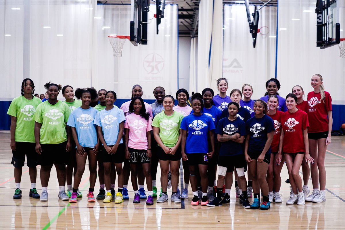 BlueChipWBB's tweet photo. Shoutout to the seniors of our @TriadBlueChip Fall League! We wish them "Good Luck" during their senior seasons!

Many of these players started playing with Blue Chip in 8th grade and now are about to start their last HS season! https://t.co/ejq3IZ5izE