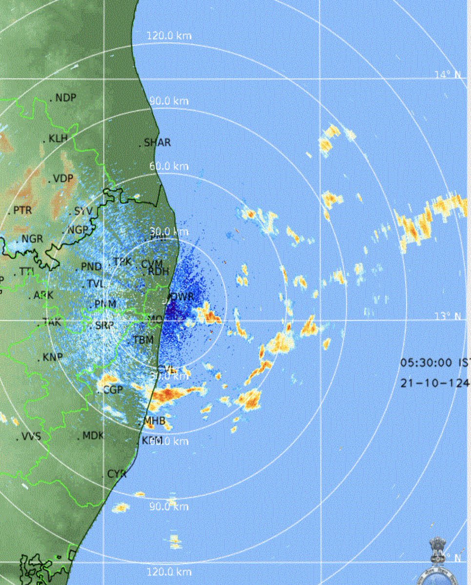 RainStorm_TN's tweet photo. Rain and thunderstorm activity has started picking up across interior Tamil Nadu and the southern coastal belt.

North Coastal Tamil Nadu, including Chennai and its suburbs, is expected to witness increasing rain/thunderstorm activity over the next few hours. We could also see fresh thunderstorm / rain cloud development along and near the North Tamil Nadu coast, potentially will bring moderate to heavy rainfall.

Heavy spells are possible across Chennai and adjoining coastal districts, with rainfall activity likely to continue into late tonight.