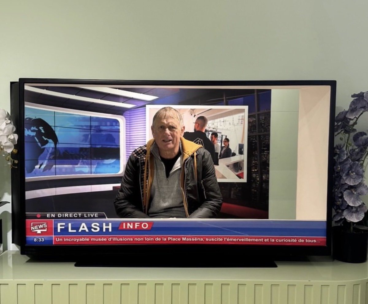 CrispinThomas's tweet photo. Talking history on French TV! https://t.co/vlV4j4RaX2
