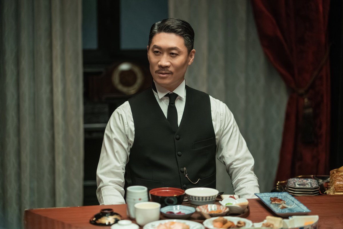 netflixth's tweet photo. แฟนซีรีส์ประวัติศาสตร์ ไม่ควรพลาดเรื่องนี้
กับภารกิจหลอกลวงเพื่อเอกราช ที่ได้รับแรงบันดาลใจจากเรื่องจริง ในยุคที่ทั้งโชซอน ถูกปกครอง และถูกยึดสิทธิ เสรีภาพจากต่างชาติ

โดยแผนการเสี่ยงตายนี้ มีตัวพลิกเกมเป็นโจรสาวจอมเจ้าเล่ห์ ที่ต้องเป็นสายลับให้กับกลุ่มกู้ชาติแบบไม่เต็มใจ ในการแฝงตัวเข้าไปในถิ่นศัตรูในฐานะล่าม เพื่อคาบข่าวสำคัญมาให้ชาวโชซอน

ท่ามกลางการเมืองที่ร้อนระอุ คำลวง และทุกๆ ฝ่าย ที่พร้อมจะเหลี่ยมใส่ เธอจะเอาตัวรอดได้ยังไง ไปลุ้นกับภารกิจรสขม ที่แทบไม่มีอะไรคาดเดาได้ ใน #100DaysofDeception ที่ #NetflixTH ครับ