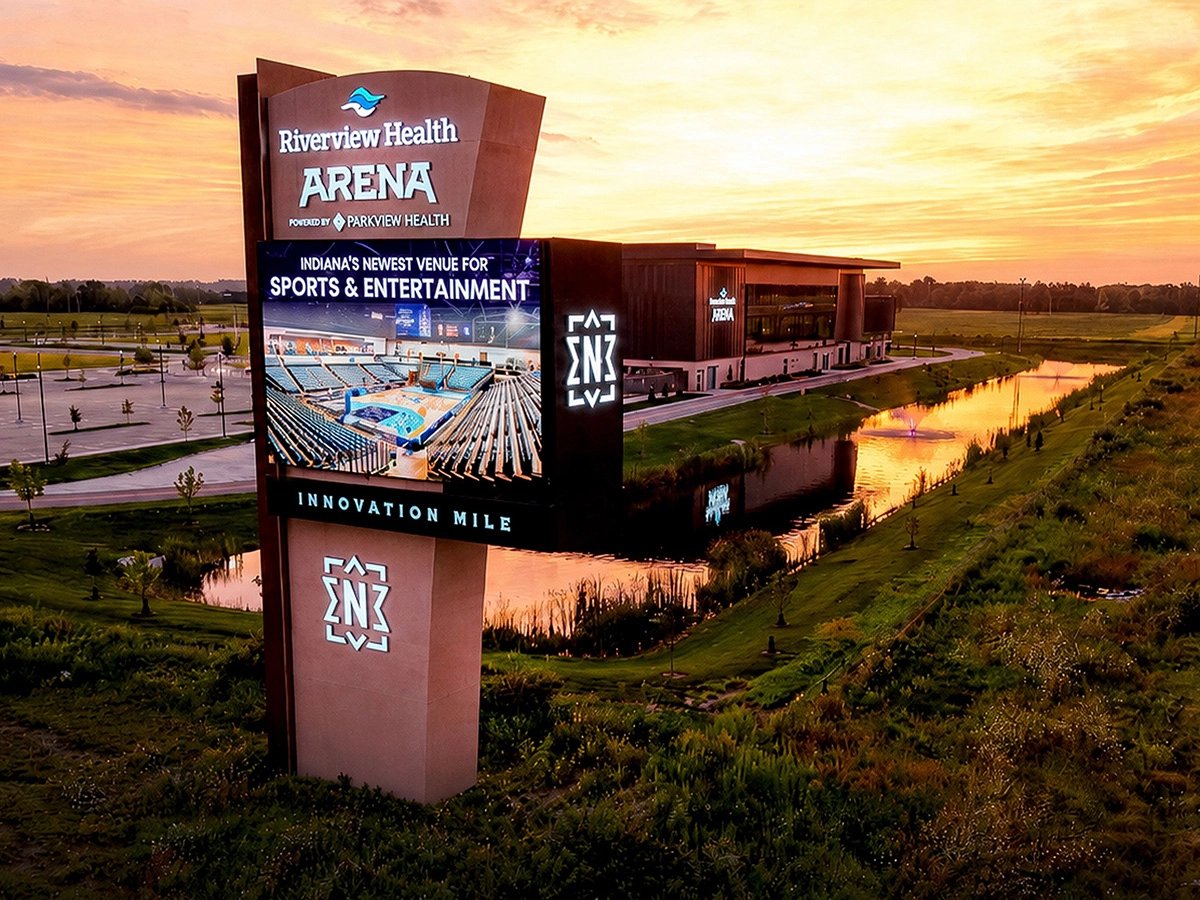 WatchfireSigns's tweet photo. Congratulations to Signworks, the Grand Prize Winner of the 2026 Watchfire LED Sign Awards! 🏆

We're also proud to recognize our 11 Gold Award winners for their outstanding work!

Read More: https://t.co/80a4T8wQTn

#Watchfire #LEDSigns #DigitalSignage #SignIndustry https://t.co/BPwQWsX025