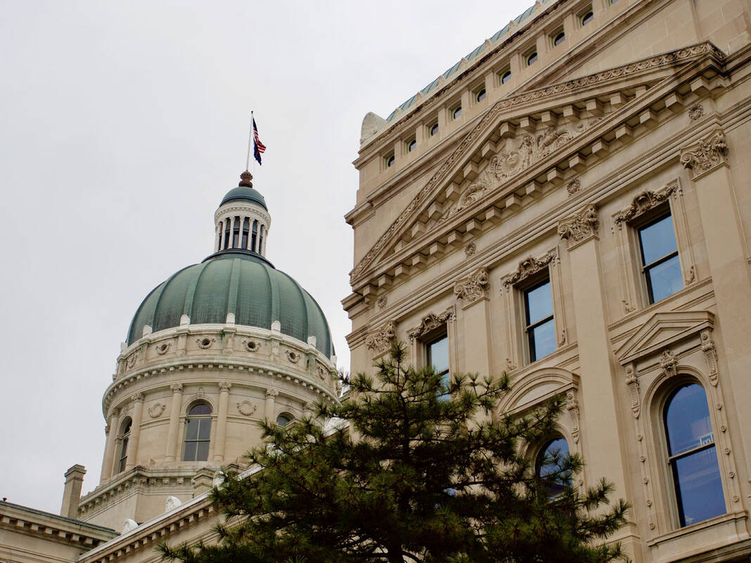 DailyJournalNet's tweet photo. Braun asks court to dismiss lawsuit over Ten Commandments display dailyjournal.​net/2026/10/21/braun-asks-court-to-dismiss-lawsuit-over-ten-commandments-display/ https://t.co/8dH8zt11e9