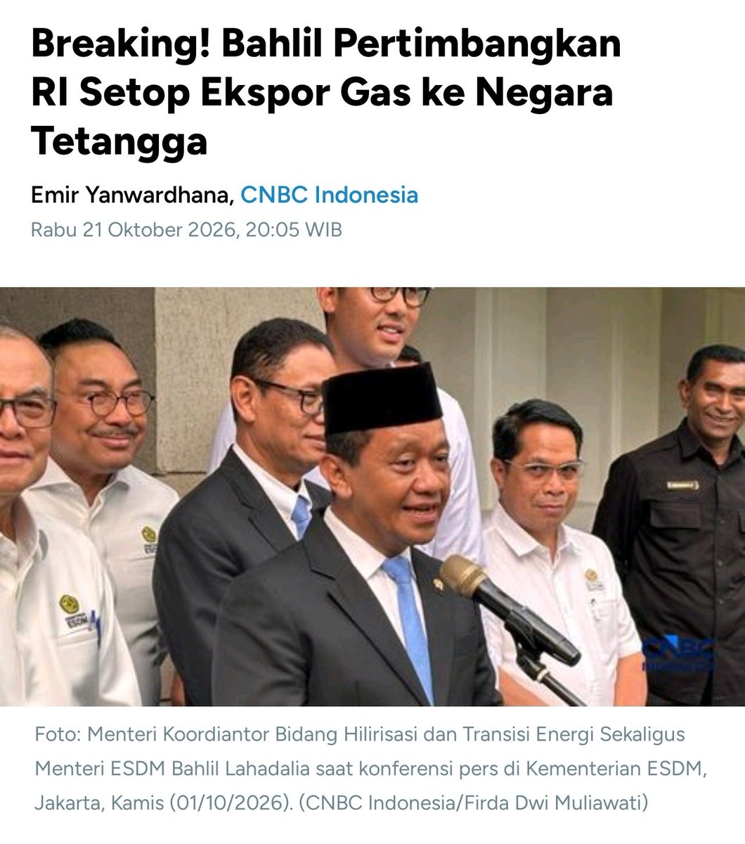 ArvinHonami's tweet photo. Nah ini sudah mulai genderang perang sudah dinyalakan 

Menteri ESDM Bahlil akan mempertimbangkan setop ekspor Gas ke Singapura pada 2028 👀 https://t.co/aMVgYXWACv