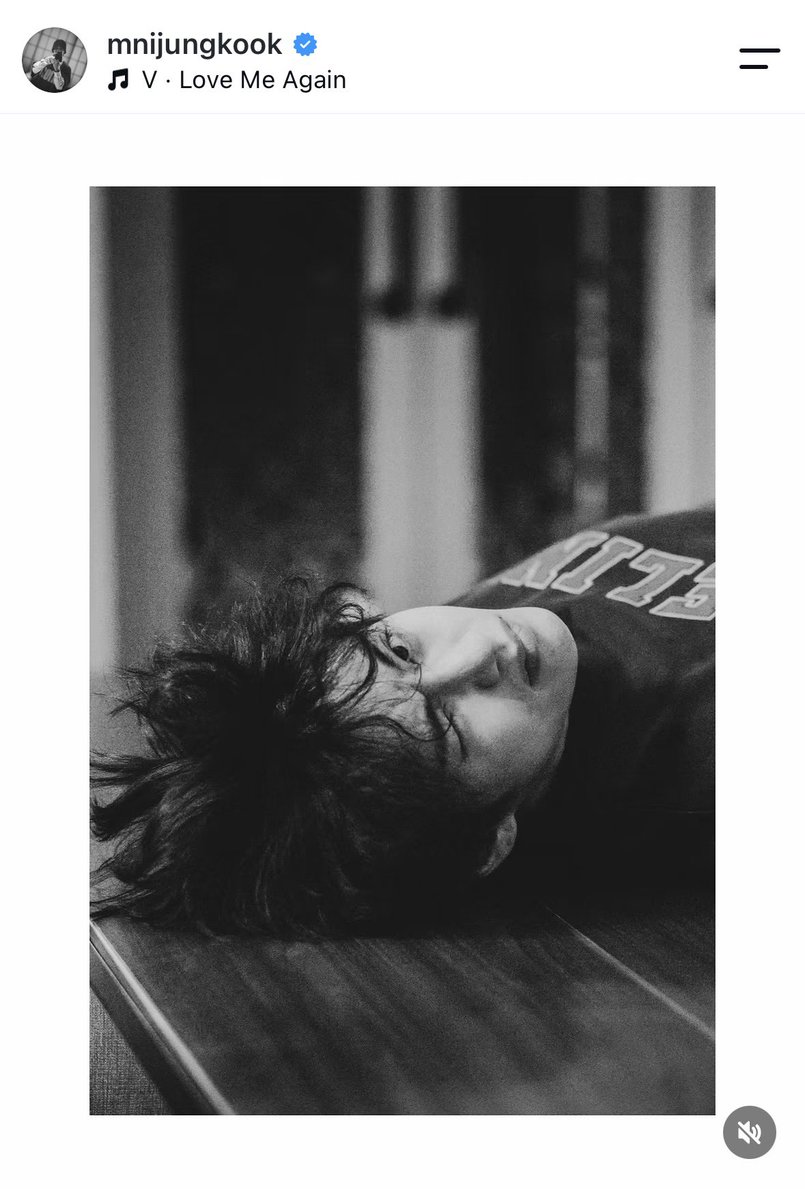 jinniierett_'s tweet photo. jungkook subiendo a taehyung, con “love me again” y poniendo modelo de apego, era algo que no me esperaba https://t.co/ipetGC1FTm