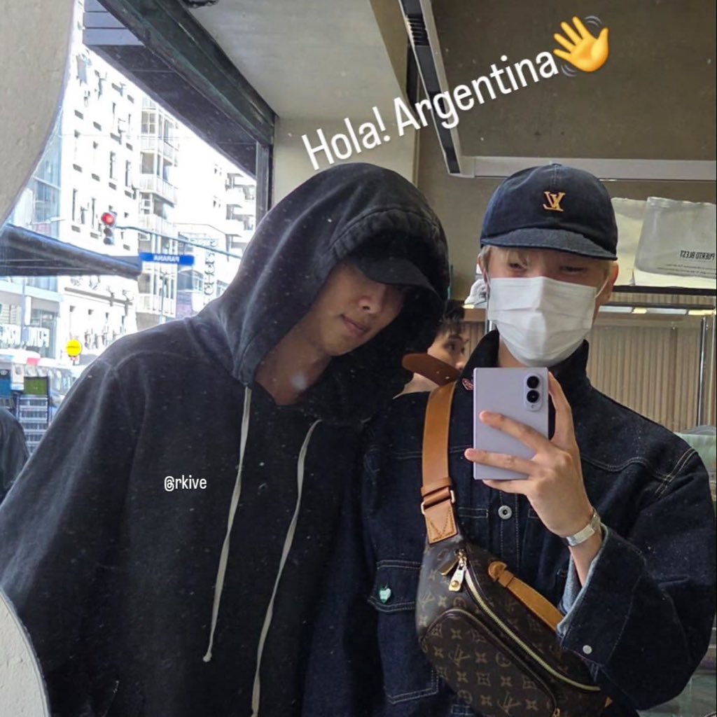btstrapos tweet picture