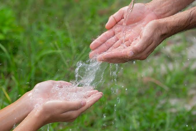 INRHCuba's tweet photo. El acceso al agua en condiciones adecuadas es fundamental para la higiene y la salud. El uso responsable, la correcta conservación del agua almacenada y el cuidado de las instalaciones contribuyen a mantener condiciones sanitarias adecuadas.#INRHCuba https://t.co/IFrRpjcs2L