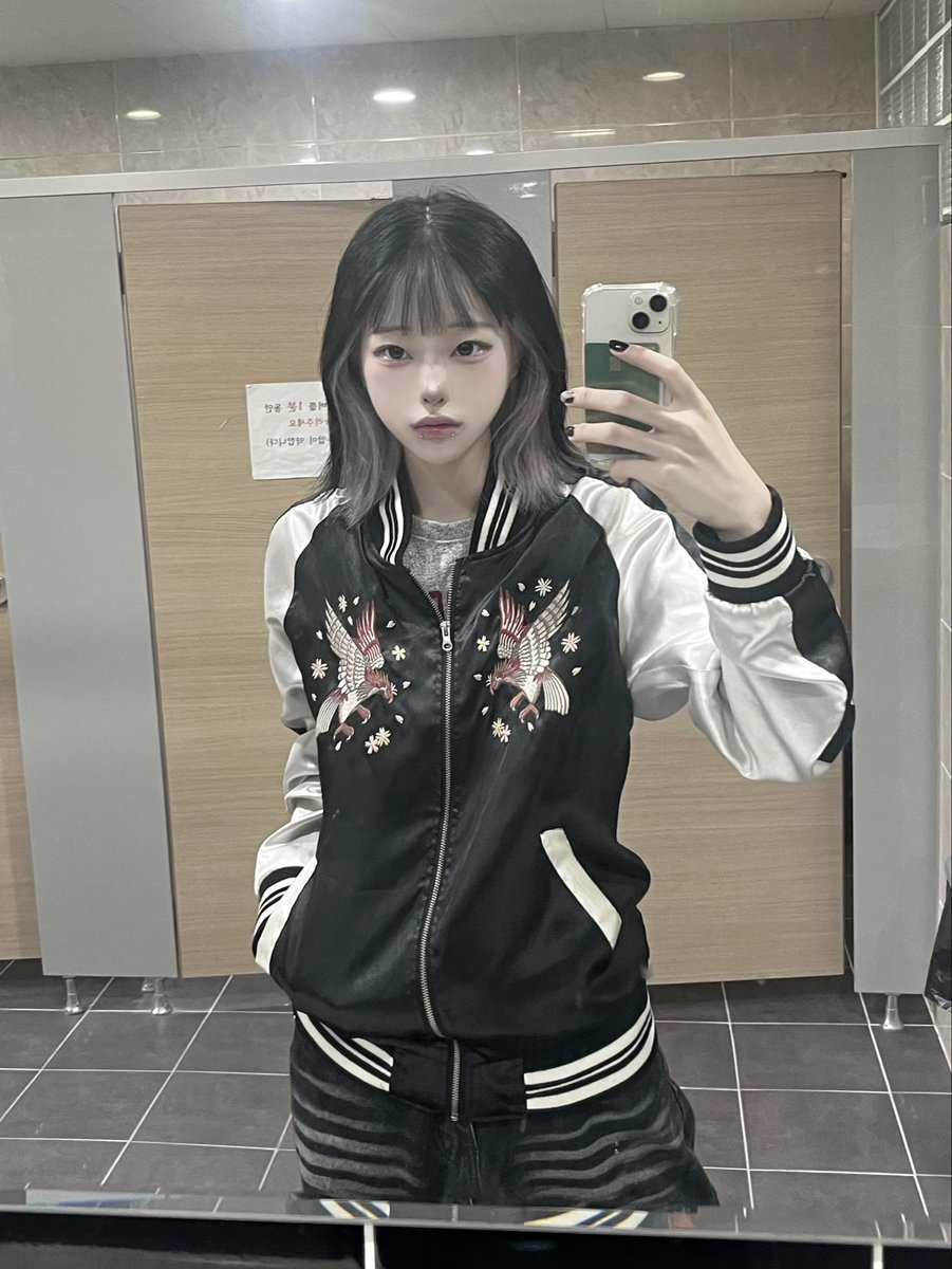 kkkkgaaaa's tweet photo. 오늘 약간 도쿄만지회 1짱 감성
#트친소 #미친년 https://t.co/xiaQEh9M2B