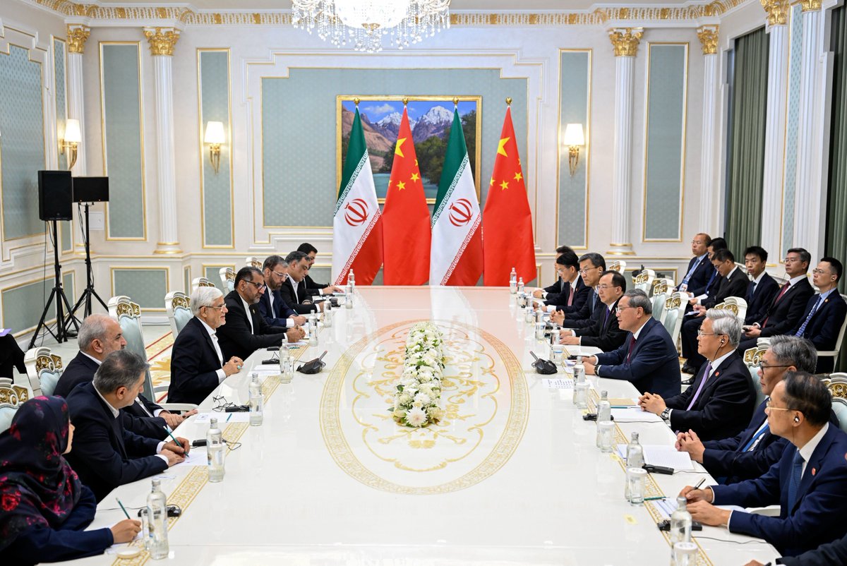 SpoxCHN_LinJian's tweet photo. Chinese Premier Li Qiang met with Iran's First Vice President Mohammad-Reza Aref on the sidelines of the 25th meeting of the Council of Heads of Government (Prime Ministers) of Member States of SCO in Dushanbe.

Li Qiang said that this year marks the 10th anniversary of the establishment of the China-Iran comprehensive strategic partnership. China stands ready to take this opportunity to work with Iran to achieve new progress in exchanges and cooperation across various fields.

The situation in the Middle East has been turbulent since the beginning of this year. President Xi Jinping has made four propositions on safeguarding and promoting peace and stability in the Middle East and put forward a four-point proposal on promoting regional common security in the Middle East, which have resonated widely with countries in the region and the international community. China has been making every effort to promote peace talks. Guided by the spirit of the series of major initiatives and propositions put forward by President Xi, China will continue its efforts to promote peace, stability, and development in the region.

🔗https://t.co/o6vzaaGCJt