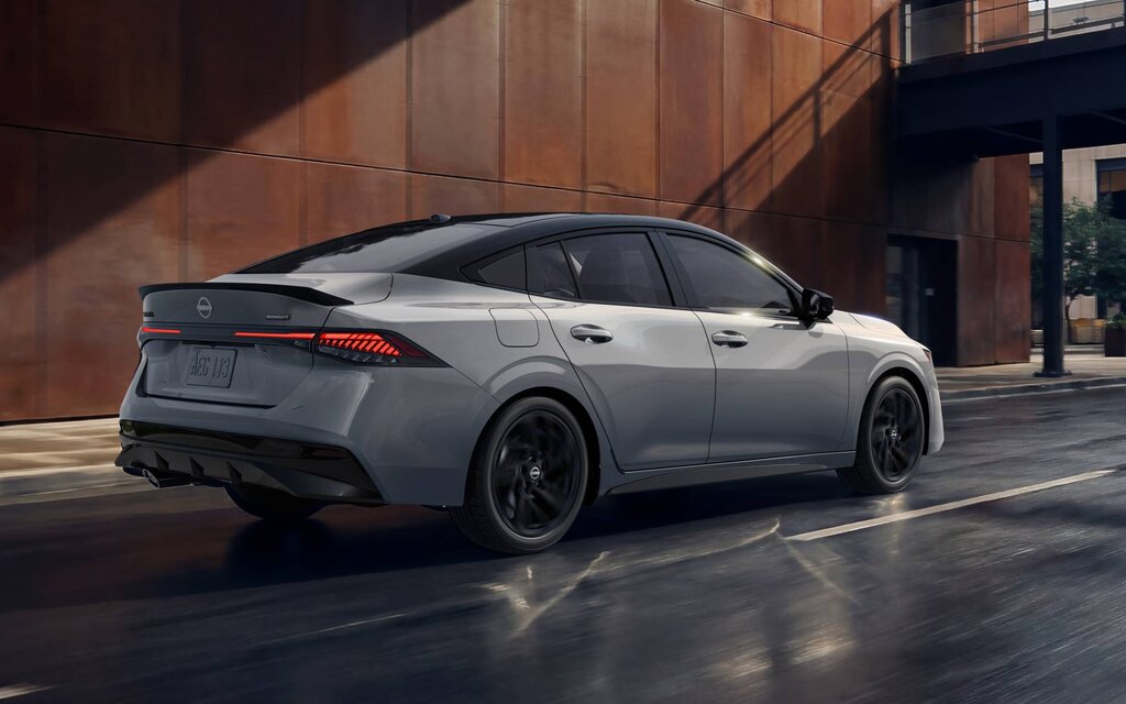 guideauto's tweet photo. La Nissan Sentra 2027 gagne une Édition minuit et une meilleure CVT
https://t.co/reCWPnmpTj https://t.co/Q1YqDpB3eY