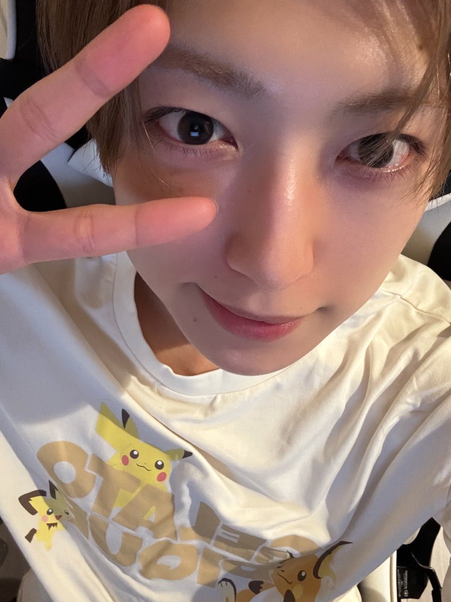 fuke08's tweet photo. 얼마나 더 귀여워지려고 https://t.co/ILYTQRZHdG