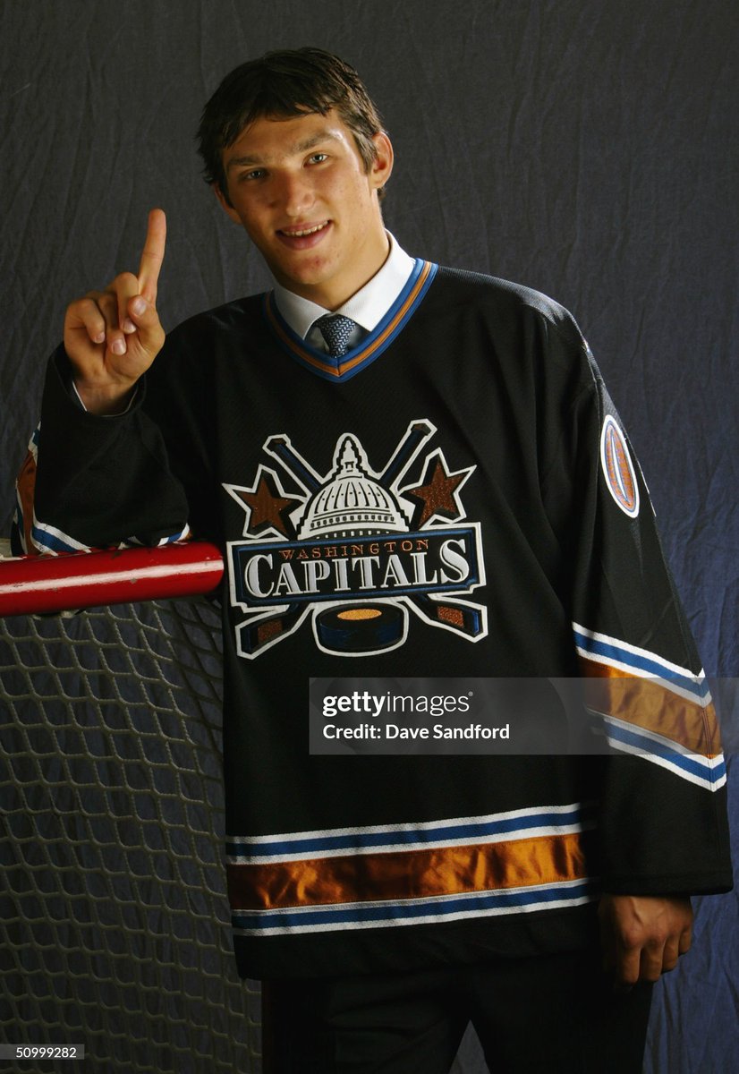 _JakeRussell's tweet photo. Hmmm... will we see a blue version of this jersey? https://t.co/54NmtPLMFt