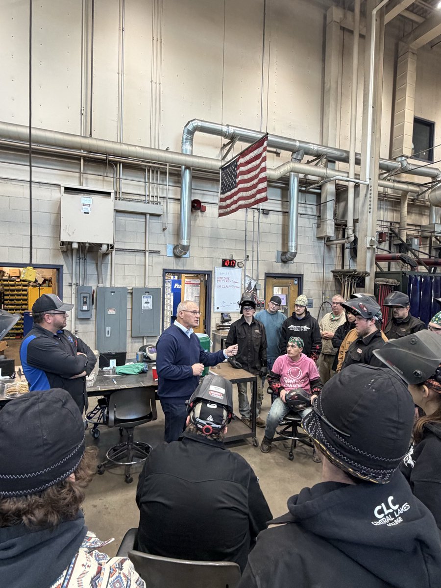 RepPeteStauber's tweet photo. I just wrapped up a great visit to Central Lakes College in Brainerd, where I took questions from political science students, and then got a firsthand look at the welding program that’s putting students on a path to skilled-trades careers. 

It was inspiring meeting so many dedicated students and educators. With their skills and determination, the future of Minnesota is bright!