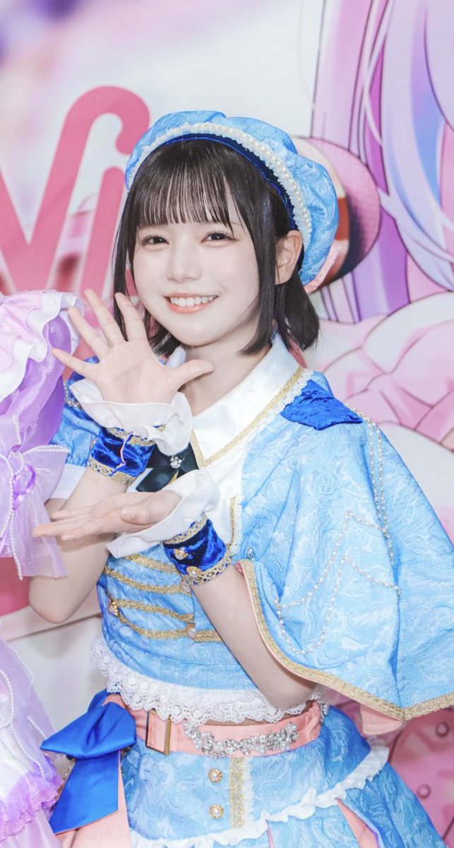 ice_tabetai0920's tweet photo. 軍服とかそれっぽい衣装っていいな〜🥹
デザインが好き https://t.co/JB54mAdN6h