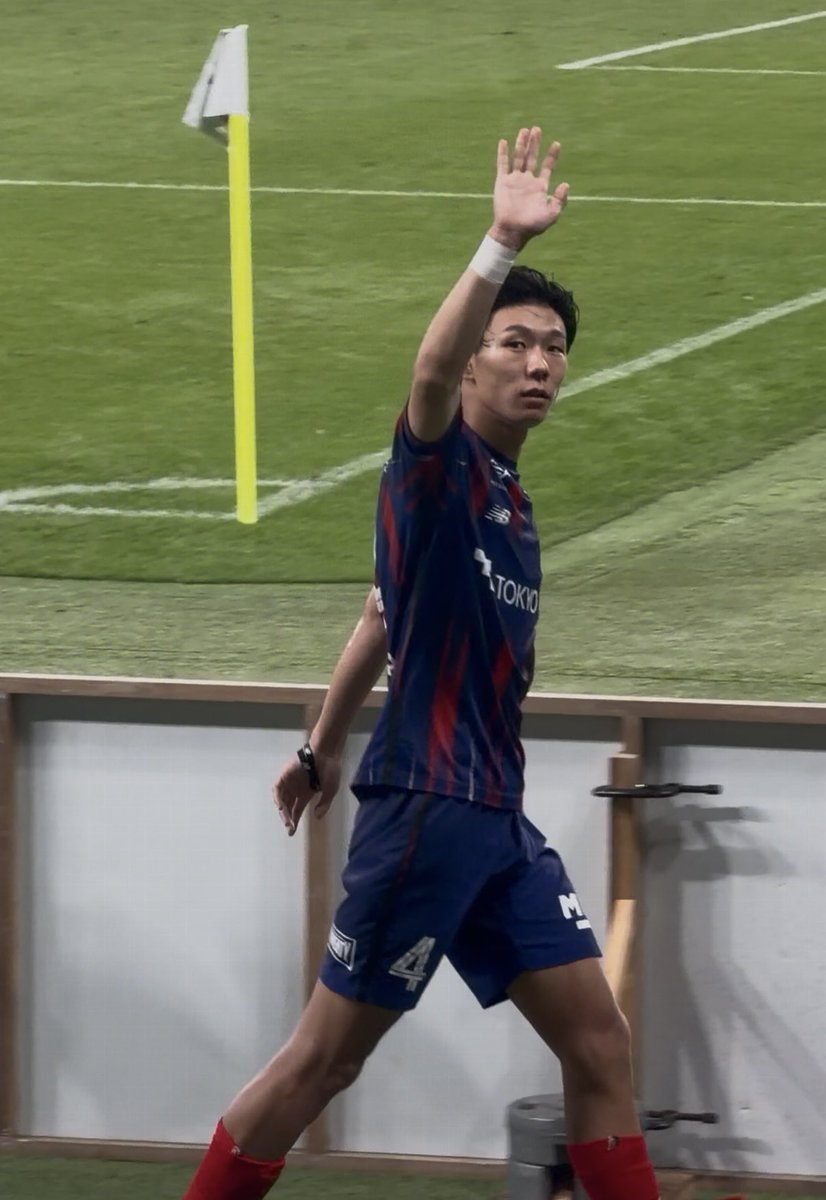 s____o017's tweet photo. #FC東京  #稲村隼翔 
俺らのキャプテンかっこよすぎる https://t.co/wJSFpz1dQ8