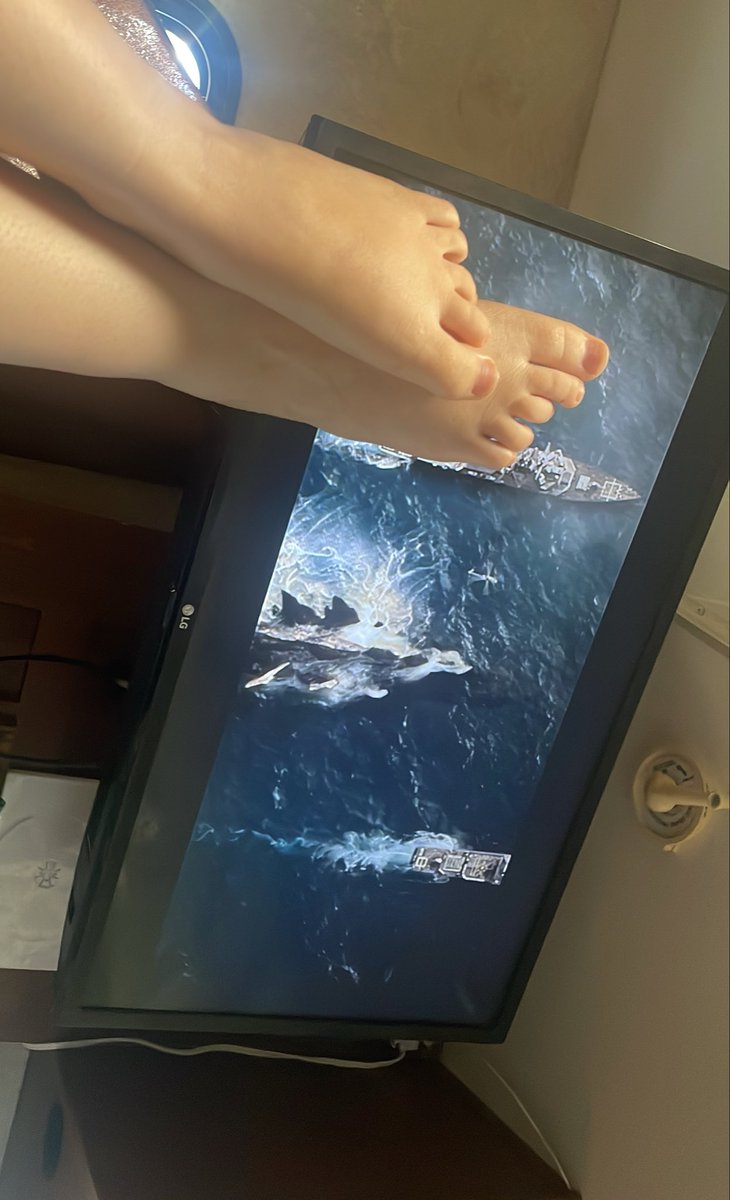 GoddessOnyx00's tweet photo. Guess the movie and I’ll send you a full body nude in DMs 🤭🤭 https://t.co/cemnPWLxJx