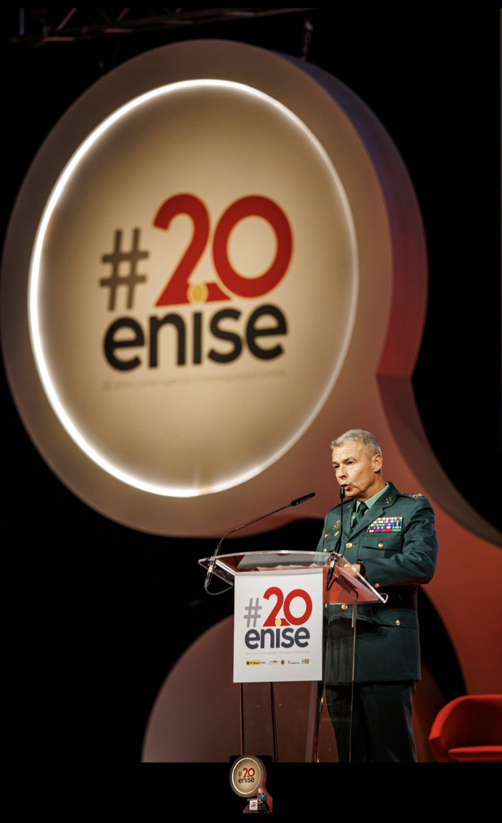INCIBE's tweet photo. Tras una jornada intensa y llena de aprendizaje, León se consolida como el epicentro del ecosistema de la #ciberseguridad. 🛡️✨

¡El listón está alto, pero mañana seguimos a por más! Nos vemos en unas horas. 🧑‍💻🚀 https://t.co/ndZqW14qbZ