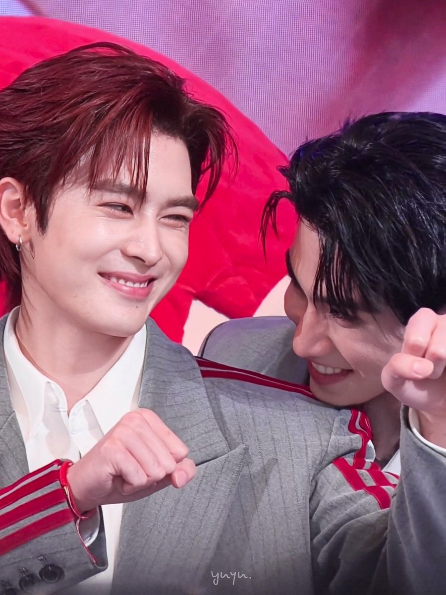 eronesusilovex's tweet photo. น่ารักกันมากจัง💖💖💖💖💖💖💖💖💖💖💖 https://t.co/qBxZdJcPHJ