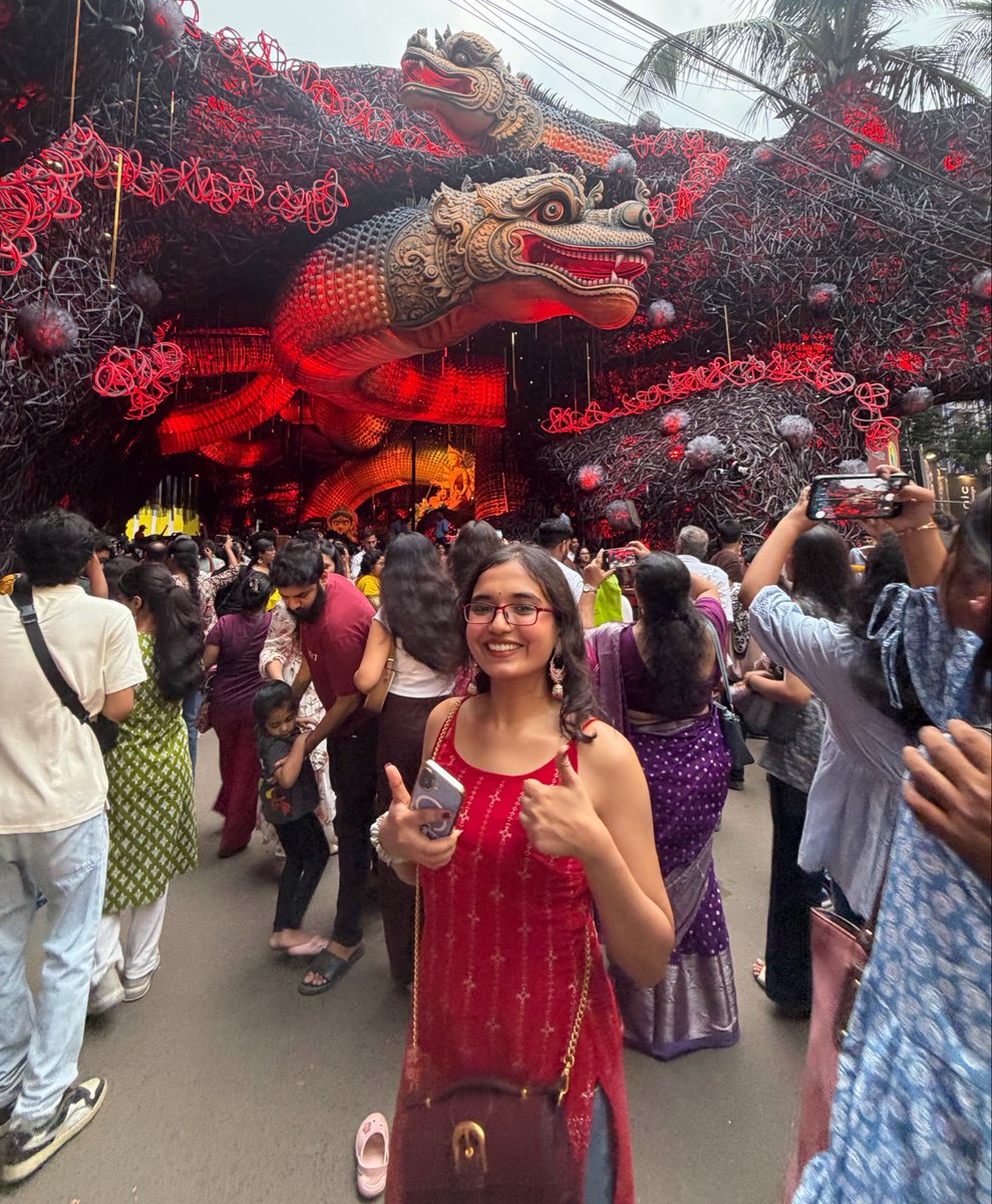 ShruPosts's tweet photo. This designer wishes you a Happy Dussehra &amp; Bijoya Dashami! ❤️🙏 https://t.co/akmW276hMP