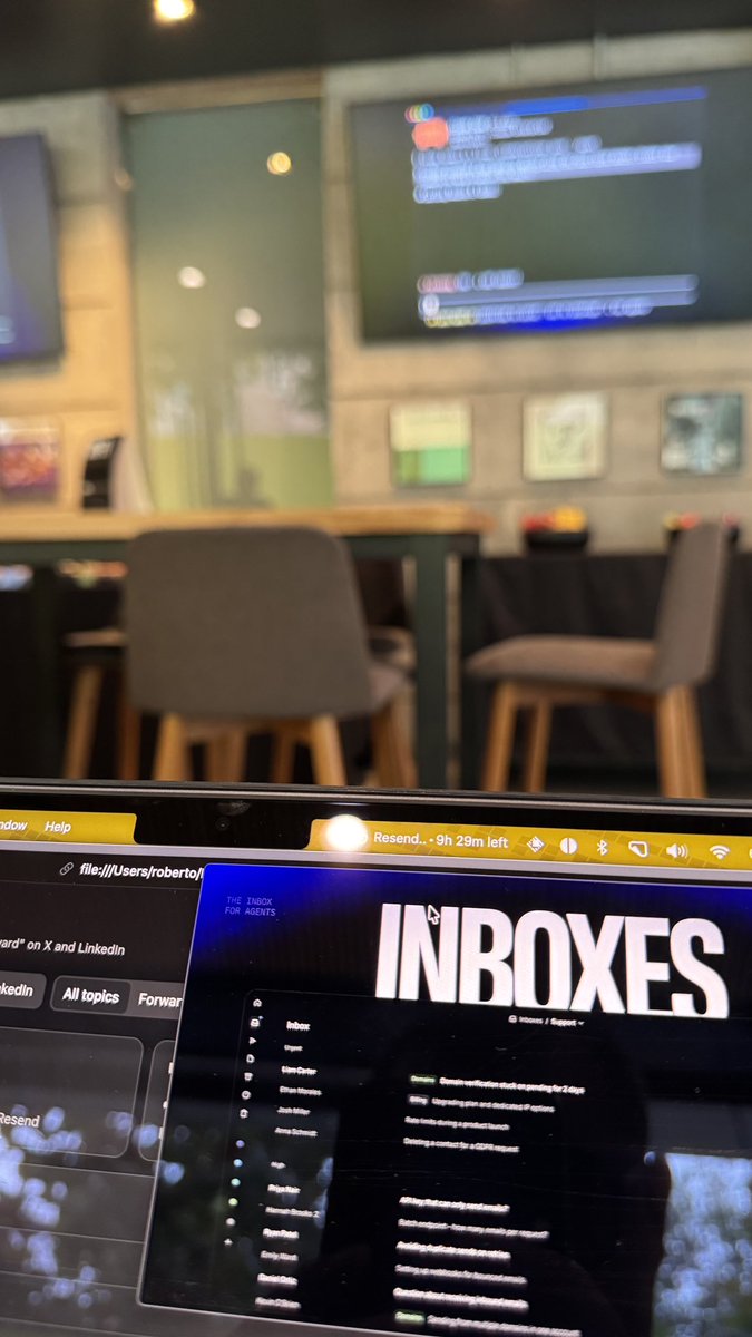 RobertoMB's tweet photo. Inboxes officially launched at #ResendForward by @philnash, while managing our social media impact for the day. https://t.co/CNhj2NypeM