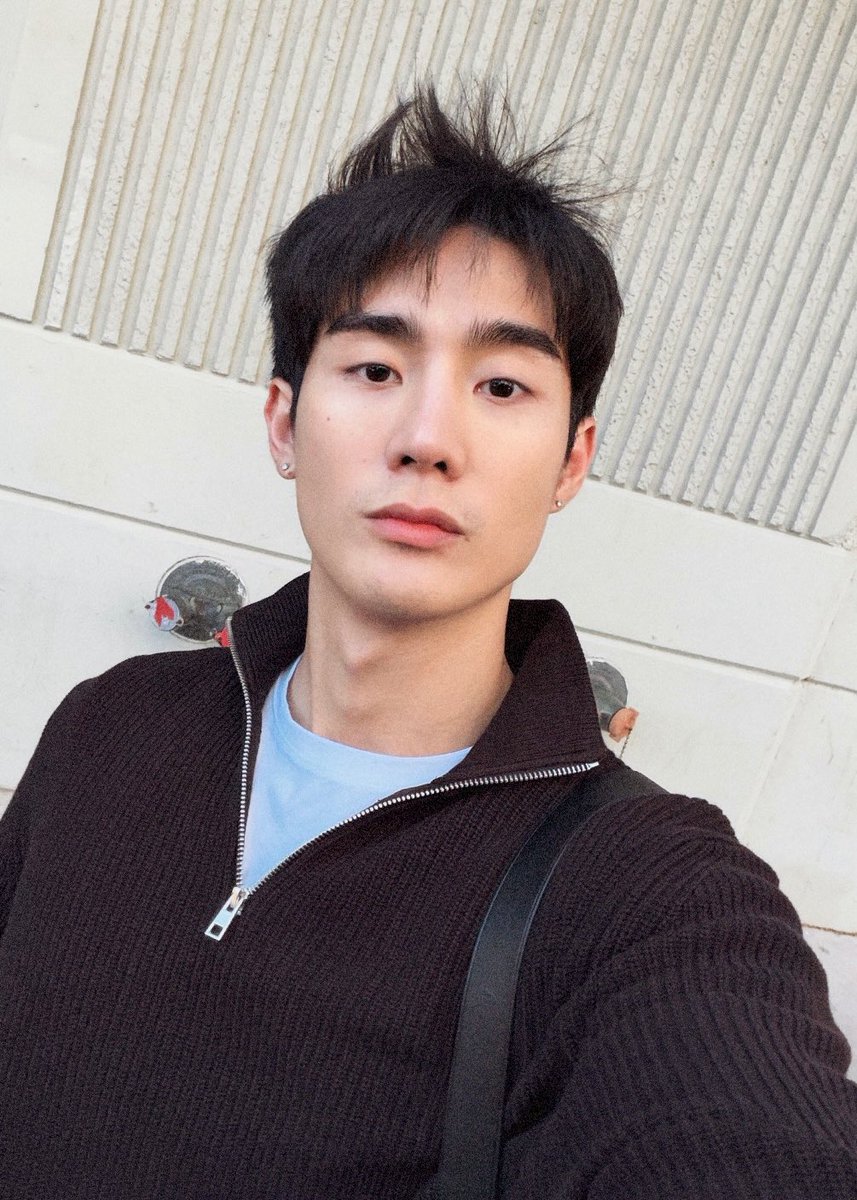 mademybabe's tweet photo. แล้วพี่จะไปที่ไหน ไปกับใคร ผมก็จะรอพี่
พี่จะทำอะไร นานแค่ไหนผมก็จะรอนี่ https://t.co/Et06Hj5DLC