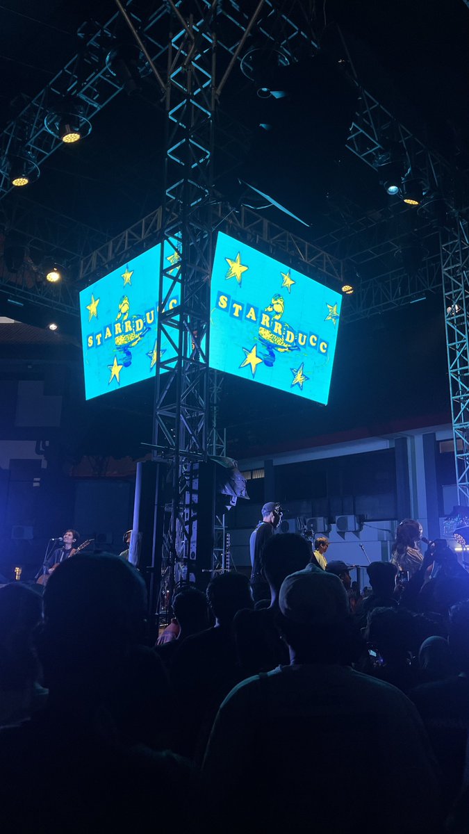 fathirrahman__'s tweet photo. @SynchronizeFest SATELIT!!! https://t.co/cueMfVuuuH