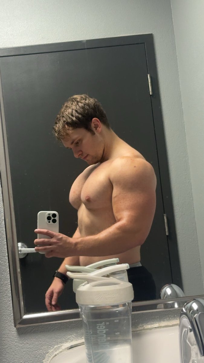 ljulee98's tweet photo. Bulkin 💪🏼😤 https://t.co/MEtCQQT6Mu