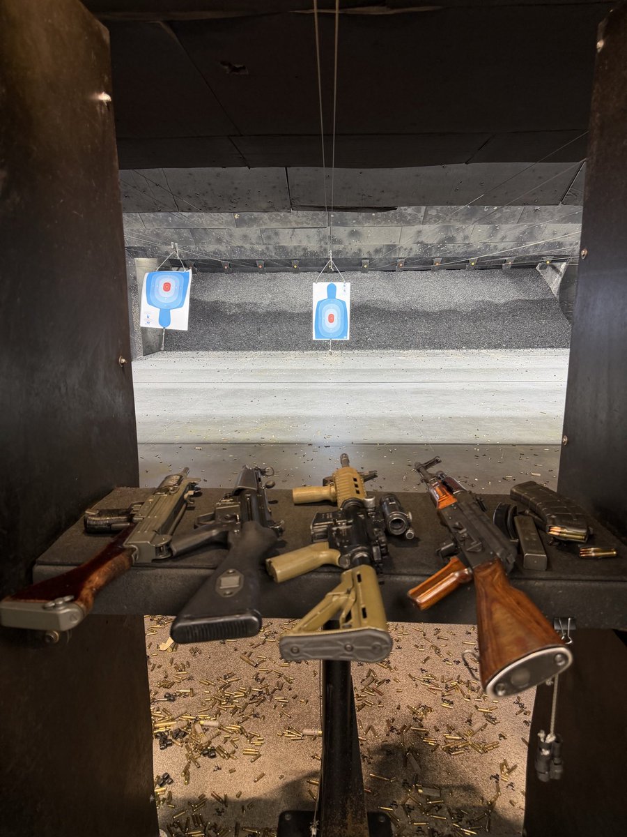 azeemk's tweet photo. When in Vegas, make sure to shoot an MP5, Uzi, M4, and AK47 on fully automatic settings.. https://t.co/9pSRYKvnyO