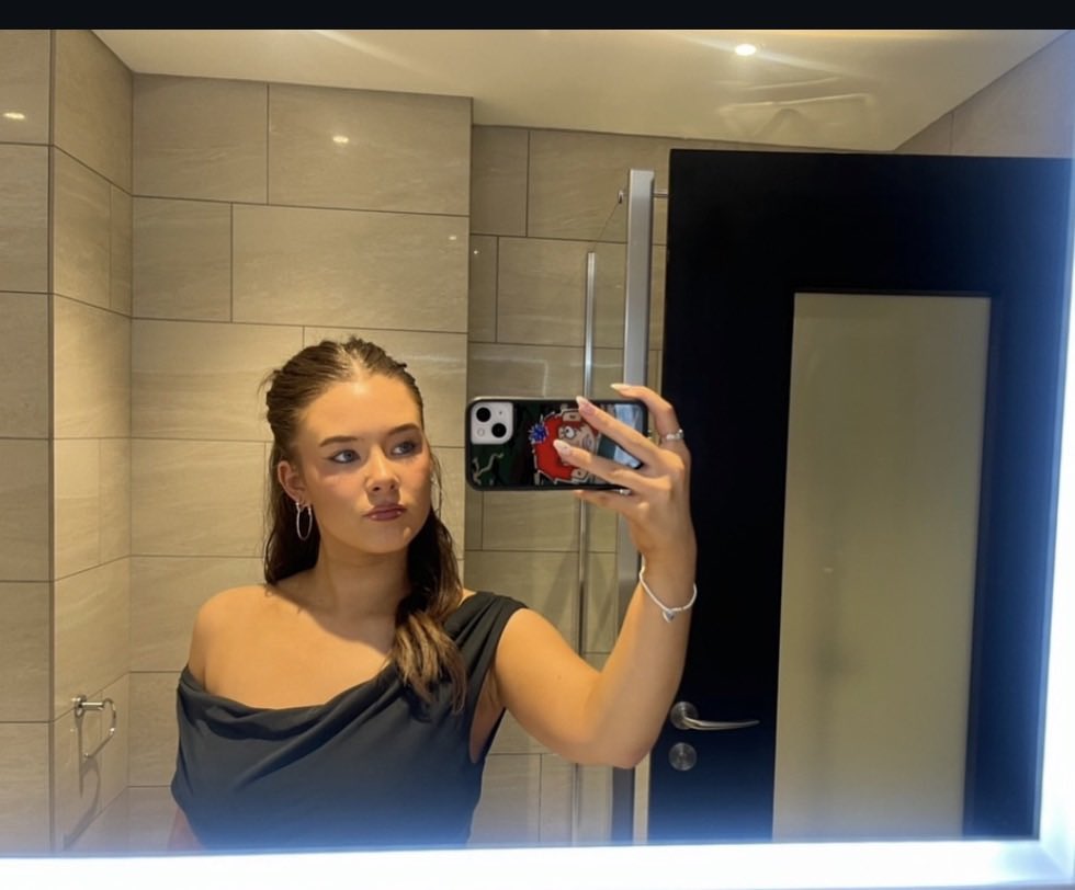 WBgirly's tweet photo. Another little sissy in @Michael11933928 just submitted one of his irls to be exposed hehe so again go show him and his little work crush liv some love

#wankchat #cumtribute https://t.co/3KlycgcCoN