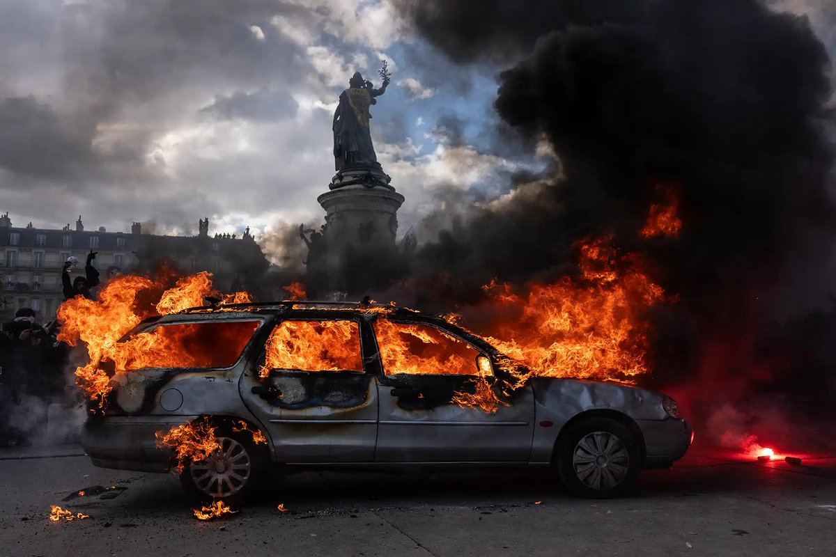Likeshesays's tweet photo. This dumb merfer...

"Macron Rejects Claims of Muslim Immigrant Invasion in French Riots"

Macron was told 3 years ago, bi Bibi --stop allowing Muslims in your country in short order they will be Buring down your cities to the ground.  

Macron said nah, we're good. Thanks. https://t.co/rlM9UDQu5a