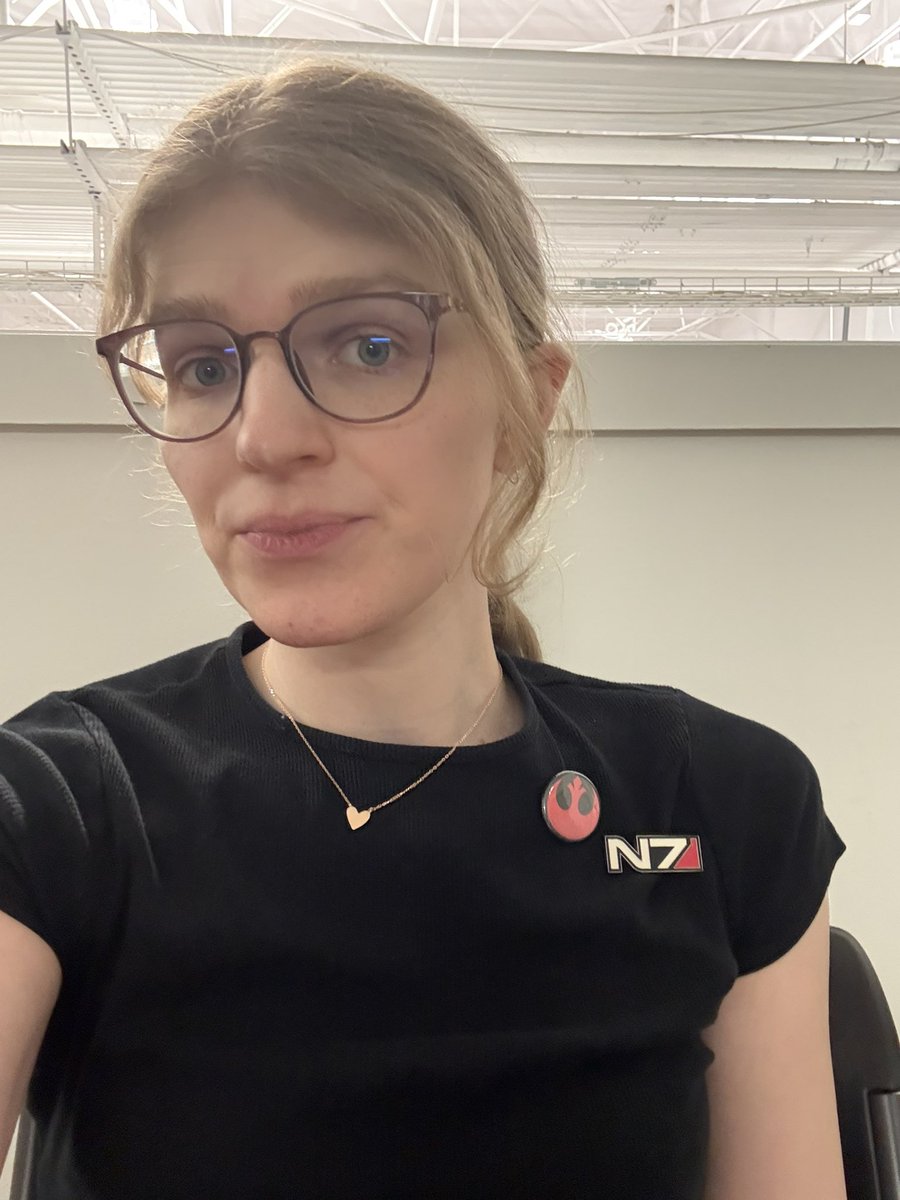 Jbandos's tweet photo. A customer already noticed my N7 pin and offered me condolences https://t.co/Q4GELCzY8n
