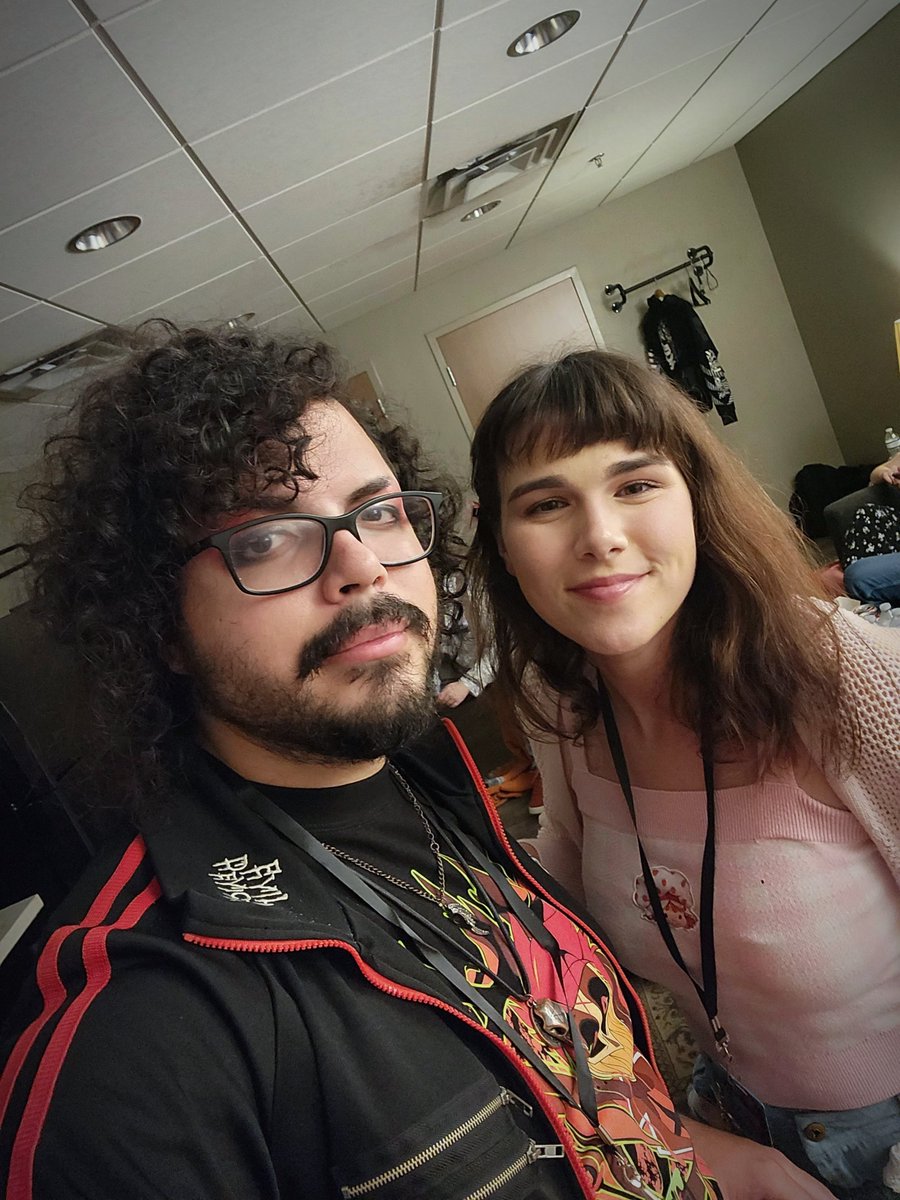 hellsfavangel_'s tweet photo. @longestsoloever @bruhcallie_mae @kauflee_ @ItsGenichris @ChaoticK9 @SilvaHound @GameboyJones @DapperMrTom Also these amazing people! It was amazing chatting with all you guys!! 💛 @PuggosP @SydneyOsmon @CallonBee @WillDARyan https://t.co/oj8ufrzAHX