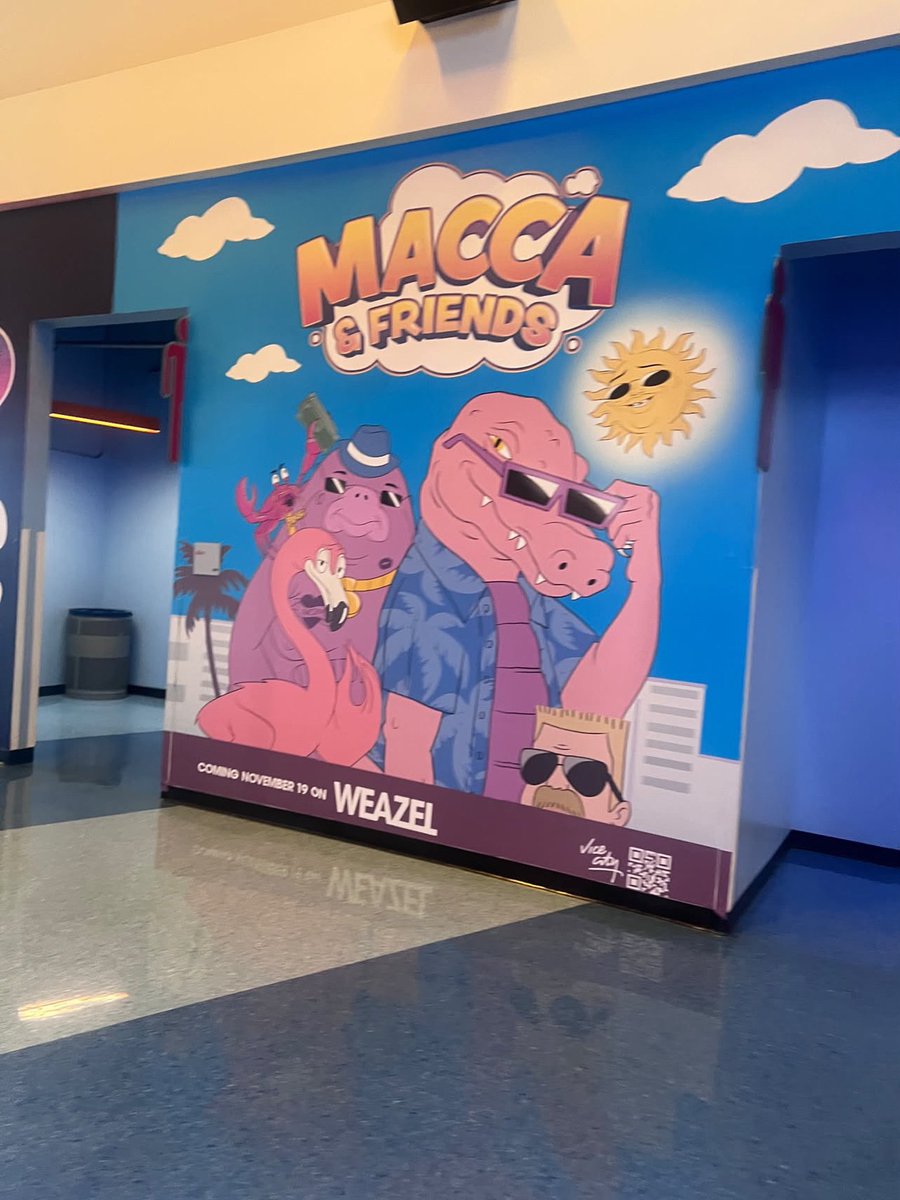 GameRoll_'s tweet photo. Rockstar has put up a REAL-LIFE Burger Shot restaurant in the Kaseya Center.

THIS GTA 6 MARKETING IS SO COOL I AM SOOOO JEALOUS OF EVERY MIAMI RESIDENT RIGHT NOW AHHHH. 

(Thanks to @GTAVI_Countdown &amp; @nvtnp_ for making me aware of this as well as the photos) https://t.co/Sld4DH8Ub2