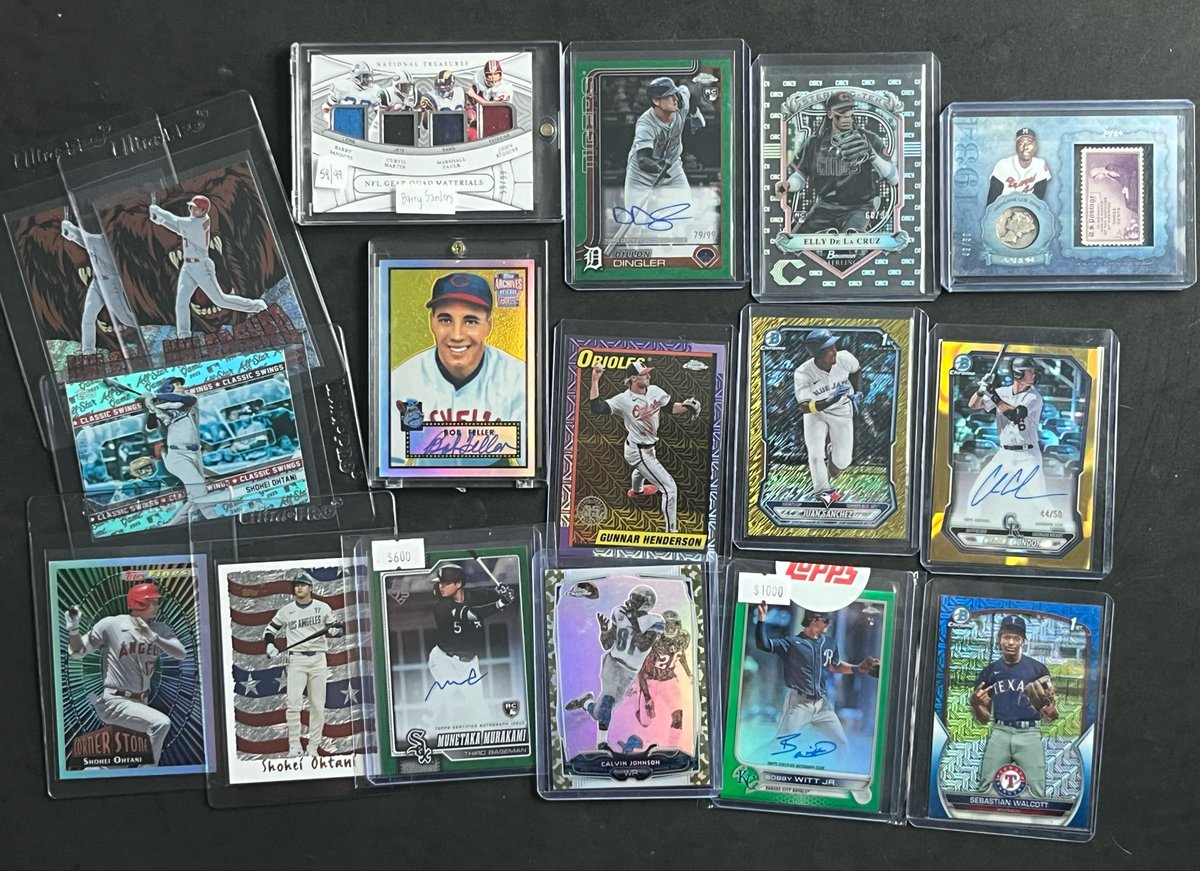 CR_cards's tweet photo. ⏰Been wanting to a do a bit of a #crcstack throwback sale⏰

The 1st pic is all $5 & under. Tons of color, autos, patches. Will have $10+ stuff each night too.

Gonna split it up over 4 days, starting tomorrow night!

Oct 22, 23, 26, 27

Repost for a chance at $20 stack credit!

Everything in the singles pic is available for pre stack!