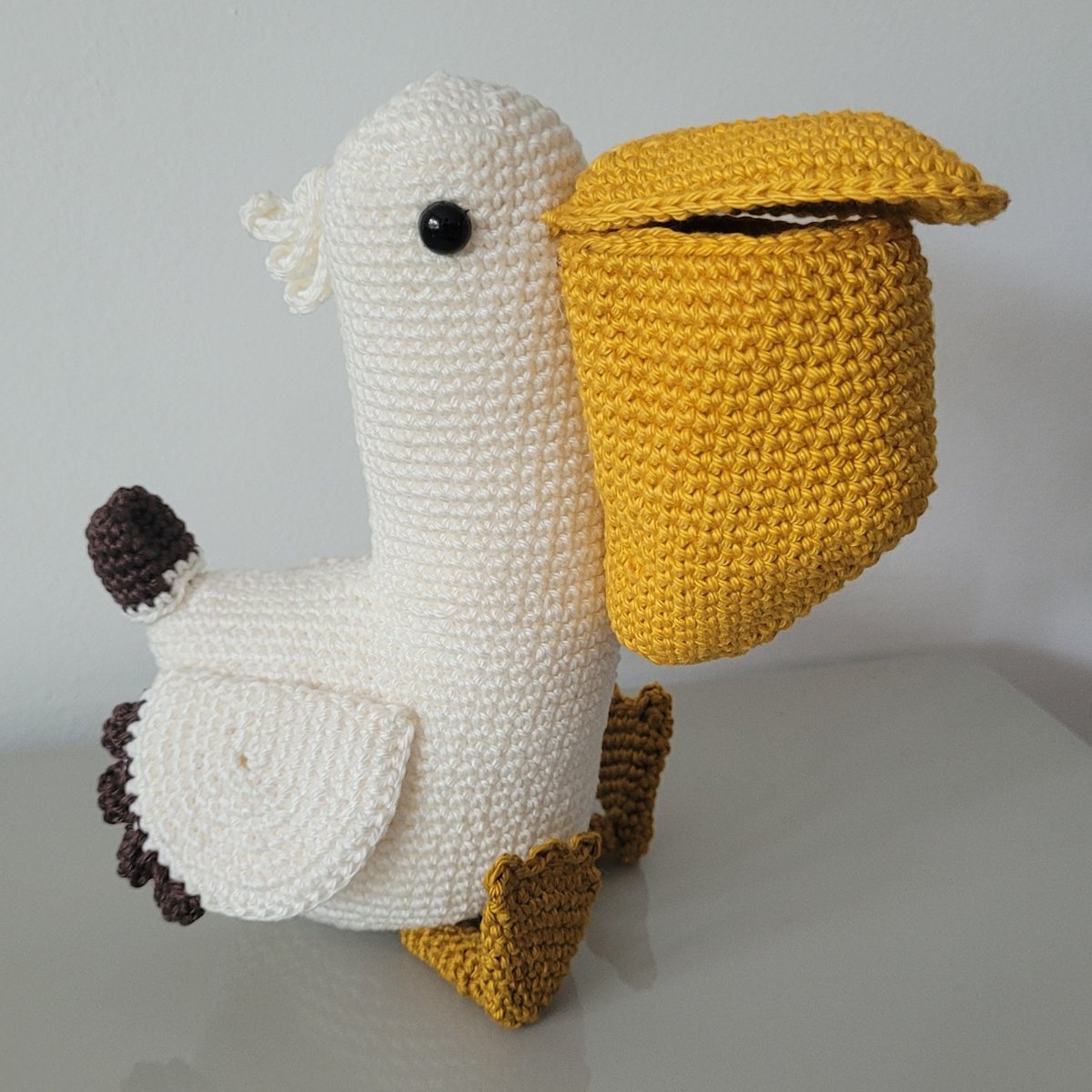 mekotutu's tweet photo. made this little beaky friend with yarn and now I can’t get over how cute he turned out 𓅪🌾🤎

#Crochet #Amigurumi #CrochetBird #HandmadeWithLove #FiberArt https://t.co/AMuUKLHskW