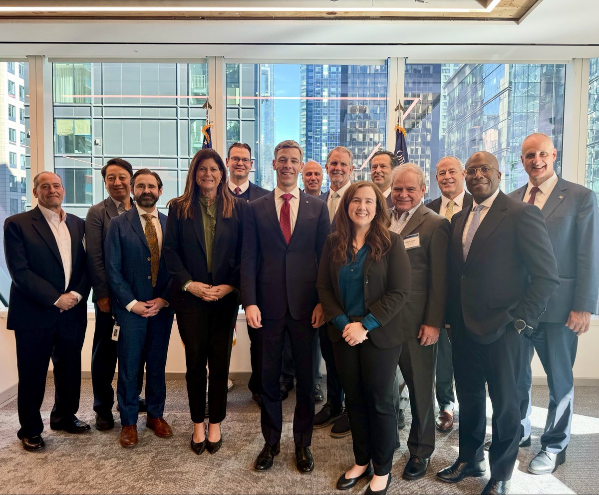 USComptroller's tweet photo. It was my pleasure to meet with more than a dozen community bankers today to discuss the @USOCC’s implementation of the GENIUS Act and the next chapter of American banking.

Since our founding under the National Currency Act of 1863, we have helped American banking meet the needs of each new generation. We carry that responsibility forward today.

The banks that helped build this country must have every opportunity to build its future.