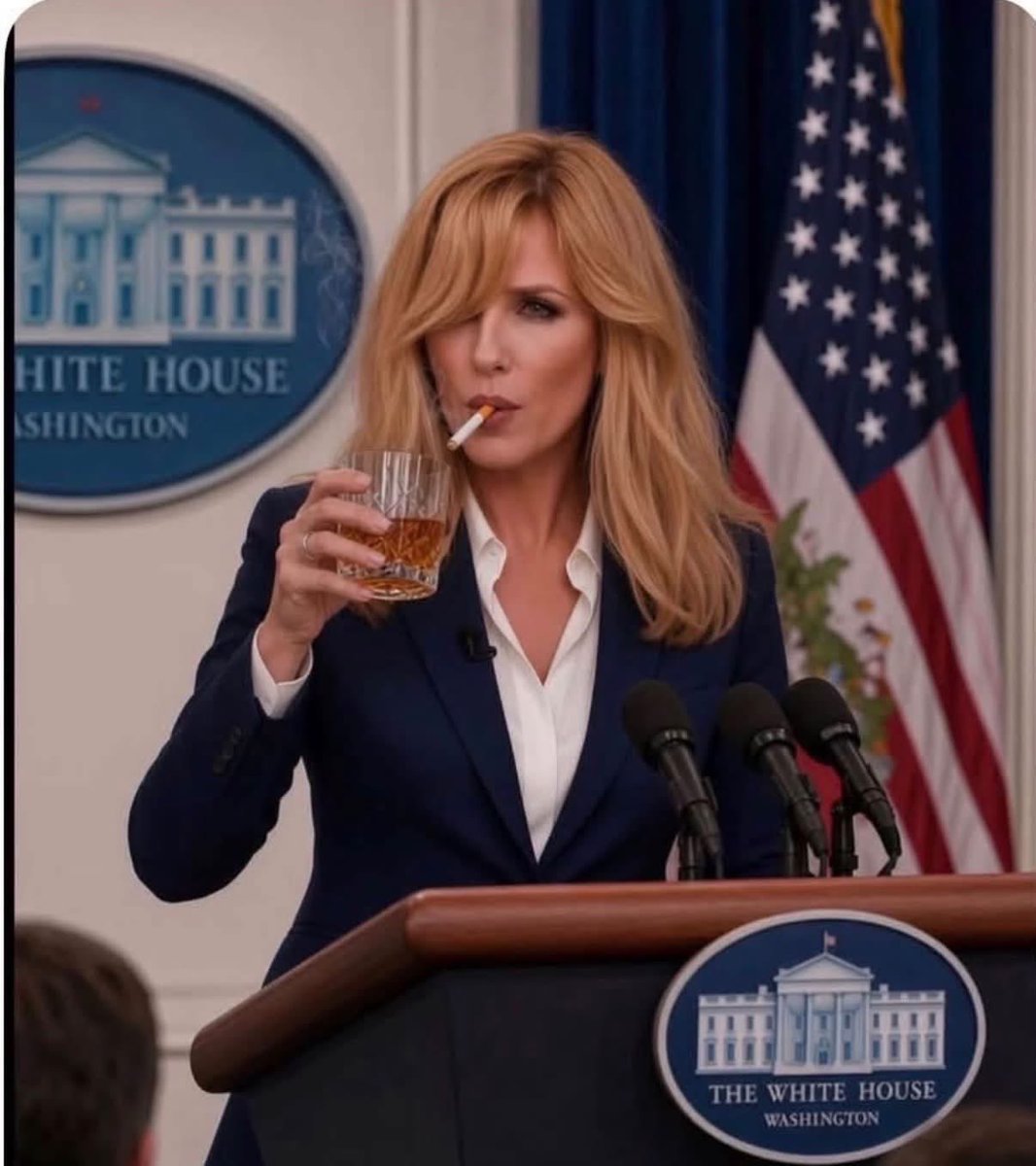 Norsegod67's tweet photo. What do you think patriots our next press secretary https://t.co/ESoFd8PZBf