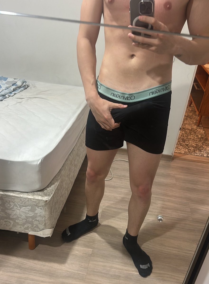loirinhomau's tweet photo. amo essa cueca 
#PINTOSAWARDSㅤㅤ 
#PINTOSAWARDSㅤㅤ 
#PINTOSAWARDSㅤㅤ https://t.co/C4XgX4dZ55