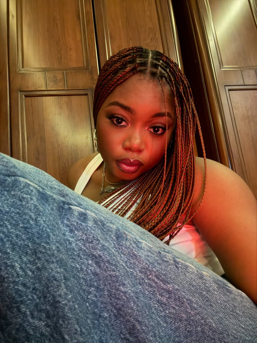 iselaghe_'s tweet photo. Profile pic +3 https://t.co/iTacENlq9e
