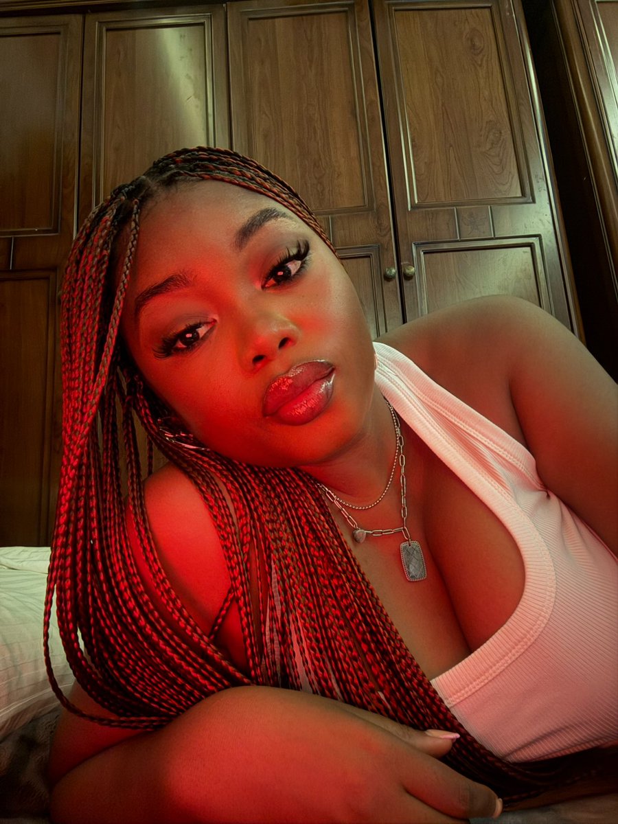iselaghe_'s tweet photo. Profile pic +3 https://t.co/iTacENlq9e